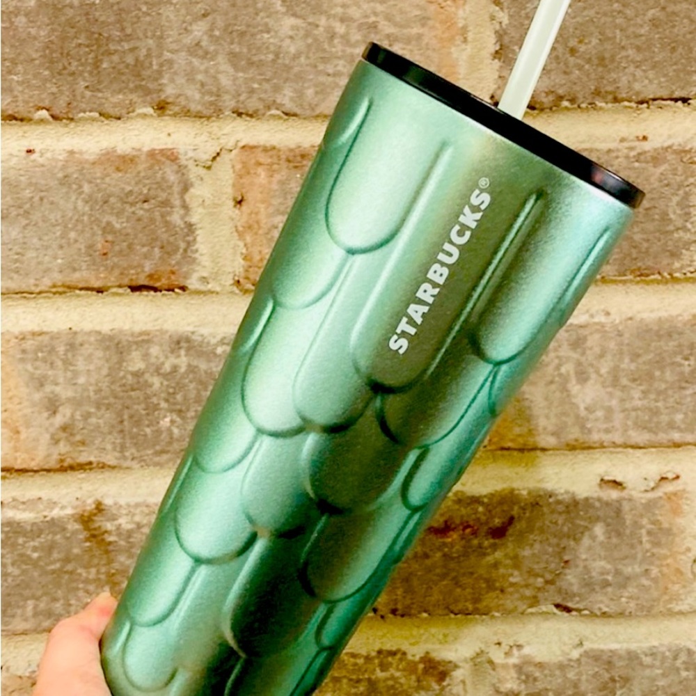 STARBUCKS “Shimmery Mermaid Scales” Tumbler!!! Makes for a BEAUTIFUL gift!!!